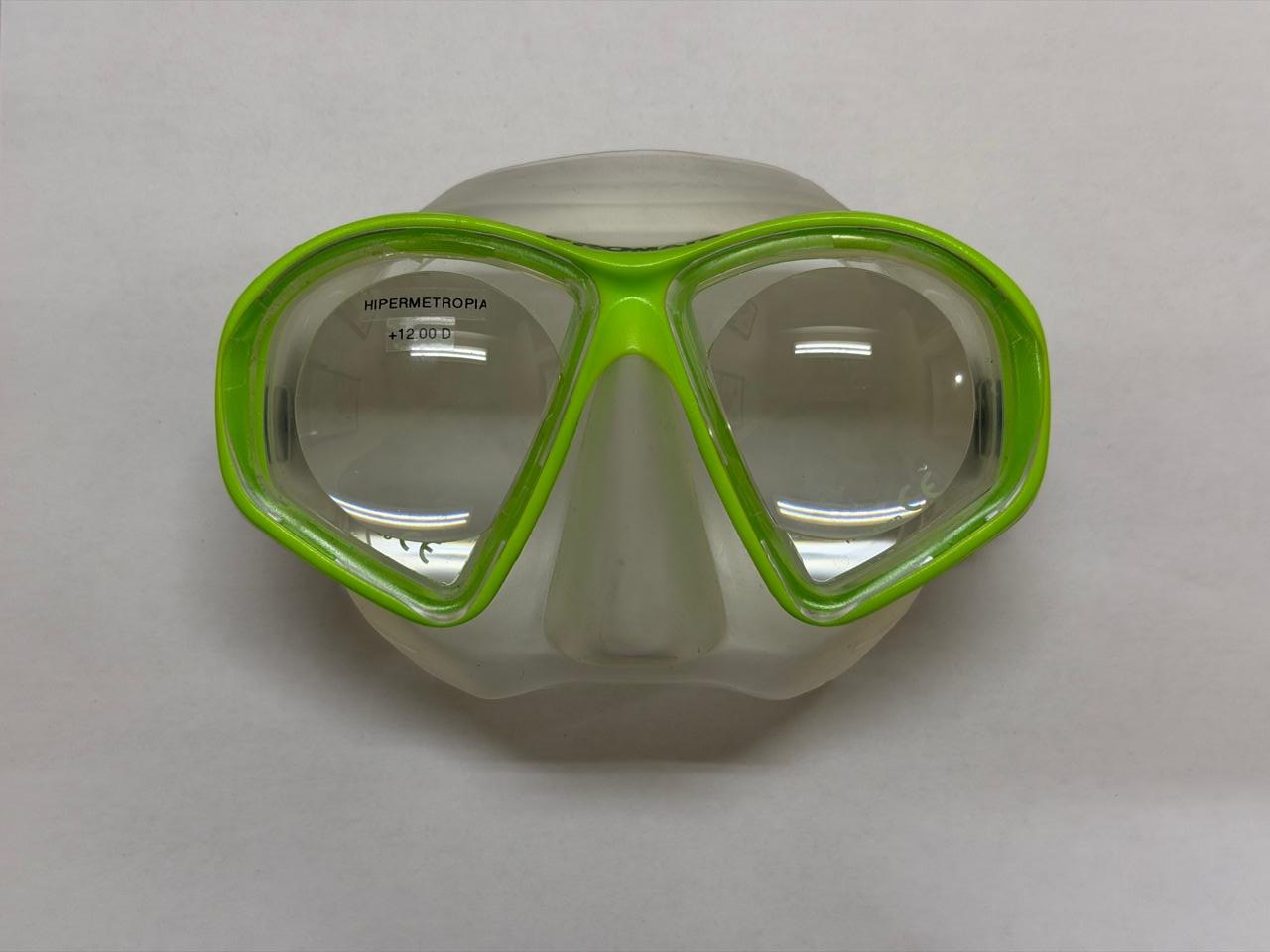 Visor de buceo con graduación incorporada por Atelier Visual, modelo 1