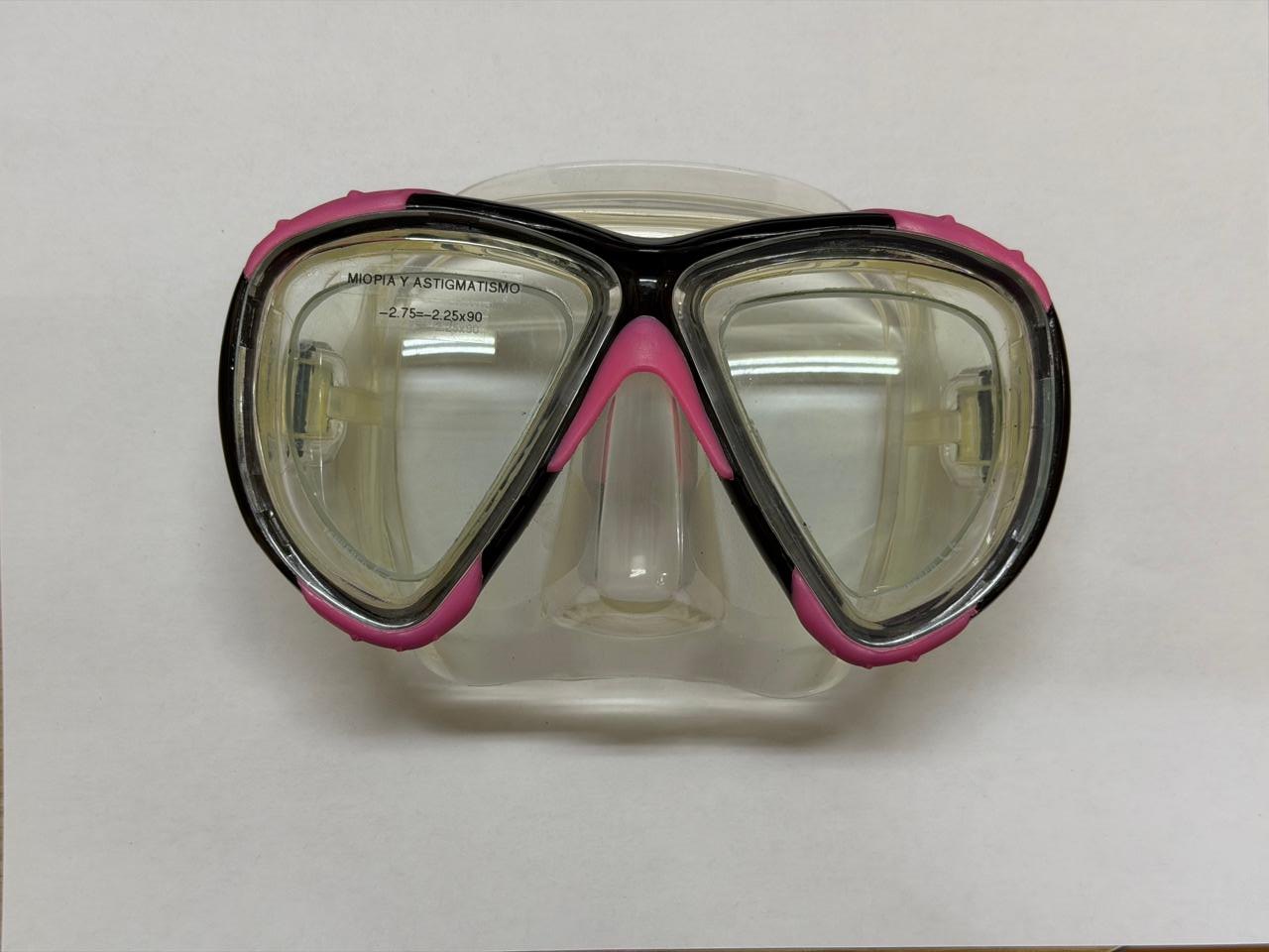 Visor de buceo con graduación incorporada por Atelier Visual, modelo 3